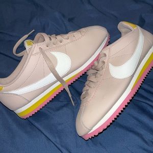 Nike Cortez